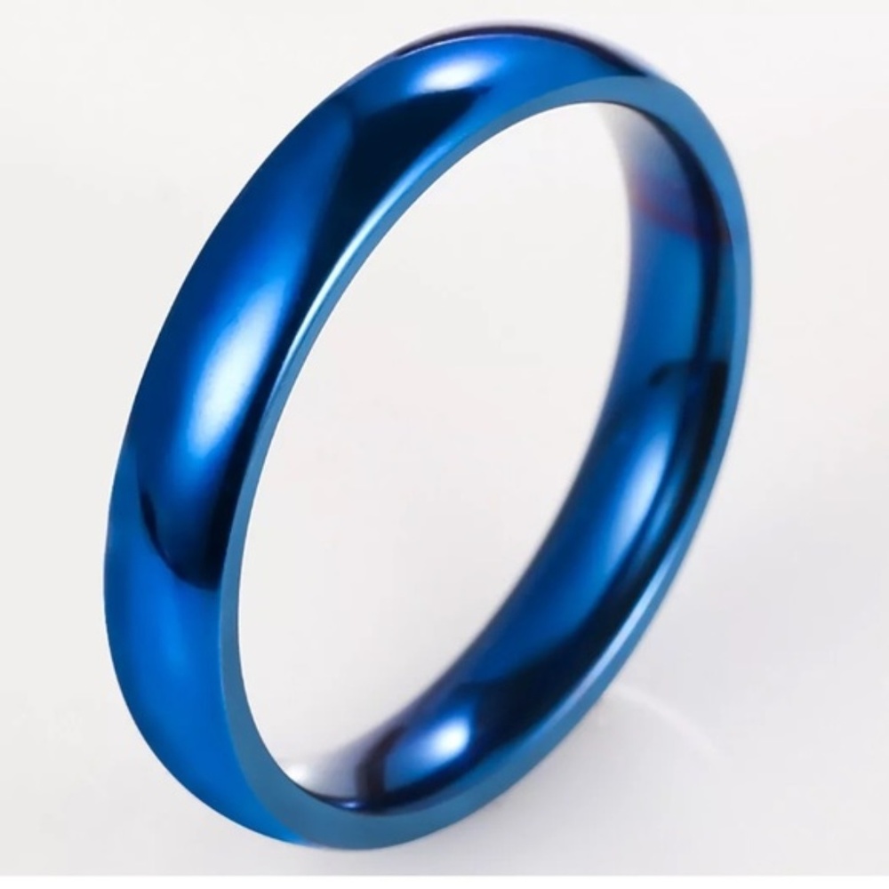 Polished Titanium Blue Wedding Band/Ring Size: 5 - Picture 1 of 2